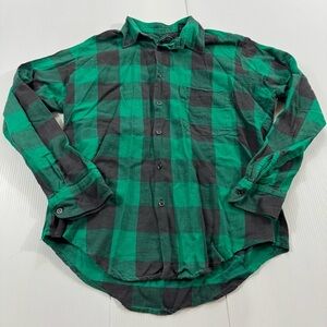 J86. Peter England Green and Black Checkered Men's Shirt (16/16 1/4)